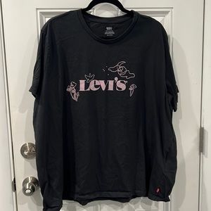 Levi’s Tee
